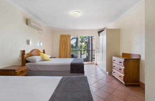 Norman Gardens Hotel | Glenmore Tavern