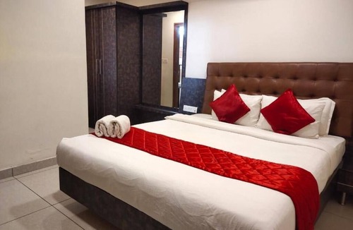 Yelahanka Hotel | golden amulya rest wings