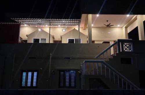 Mahabalipuram Beach House | Golden Waves Guest House