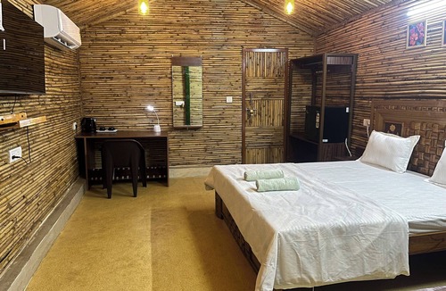 Vrindavan Resort | Gopika Resort