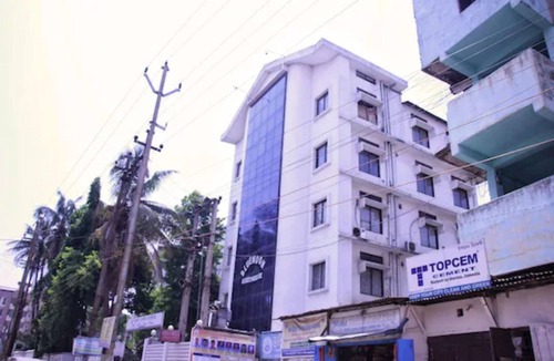 Gauhati Hotel | Goroomgo Blue Moon Guest House Guwahati