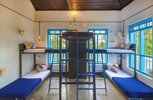 Sea View Ward Hostel | goSTOPS Lite Alleppey