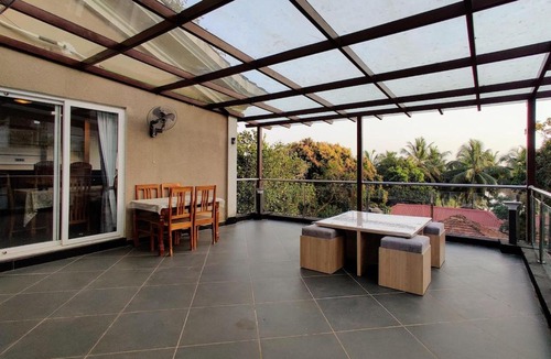 Baga Apartment | Grand Riverview Penthouse by hnh at Baga-Arpora