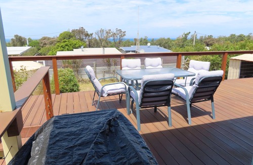 Paradise Beach House | Green Dream @ Paradise Beach