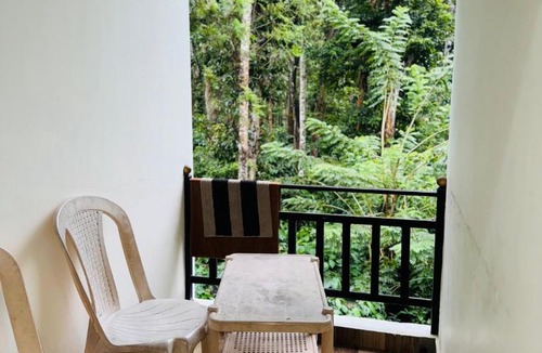 Madapura House | Greenhouse Homestay