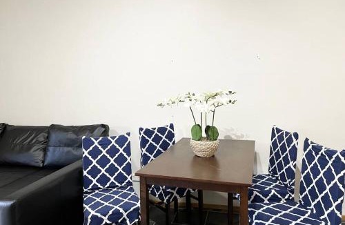 Cherrybrook Apartment | Ground Floor Unit underneath a family Home 3 Queen beds - NO Party, Gettogether