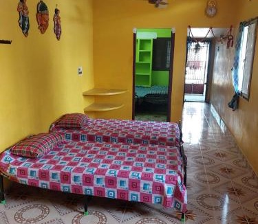 Kanchipuram House | Guest House Near Kamatchi Amman Temple Non AC and No Car Parking check in at 8Pm and Checkout at 8Am