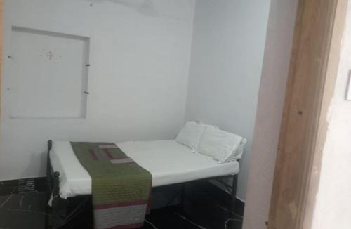 Kamalapur House | hampicallingstay