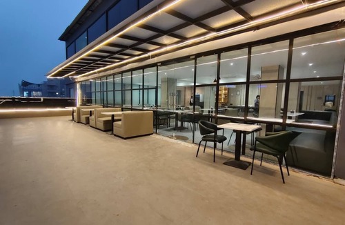 Sualkuchi Hotel | Hashtag Inn