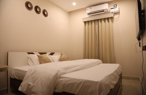 Vadanemelli Hotel | Heaven Crest - 127, Suites & Stays