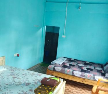 Mawlynnong House | Hep stay inn mawlynnong friendly and unique