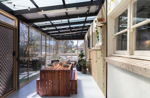 Burradoo Cottage | Highland Heart Cottage, Newly Renovated, Spacious & Family Friendly