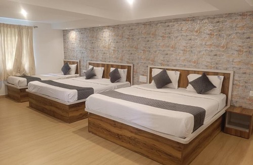 Kandal Hotel | Hillcrest Metro