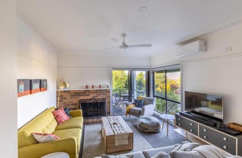 Myrtleford House | Hillhouse