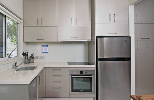 Shoal Bay House | Holiday accommodation in Shoal Bay