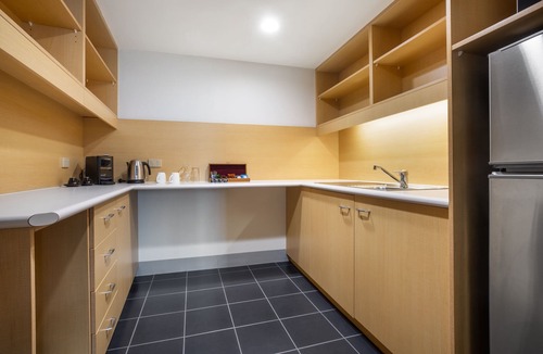 Melbourne Airport Hotel | Holiday Inn Melbourne Airport by IHG