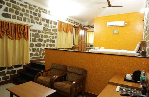 Denkanikota Hotel | Holiday Valley Nature Resorts