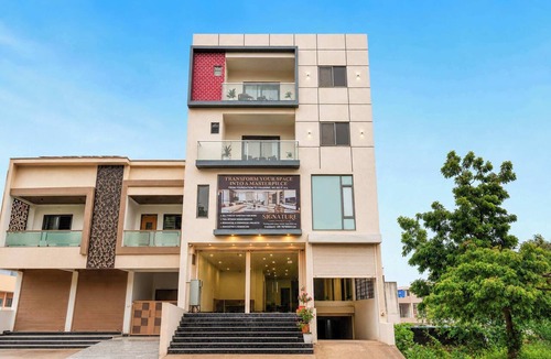 Bedla Apartment | Homely 2BHK at Lakecity Apartments by Viraalay
