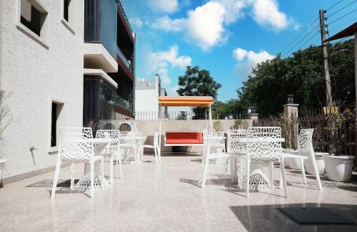 Udyog Vihar Hotel | HOTEL A.P RESIDENCY