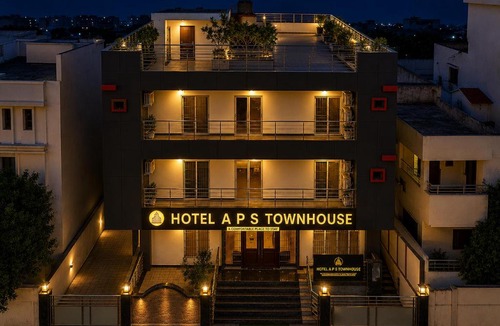 Allahabad Hotel | Hotel A P S Townhouse