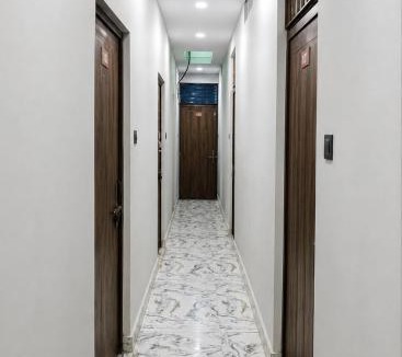 Kalyanpur Hotel | Hotel A V Grand, Kanpur