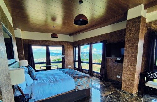 Shillong Hotel | Hotel Acropolis