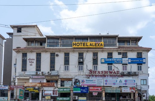 Ahmedabad Hotel | Hotel Alexa - Satellite Prahladnagar, Ahmedabad