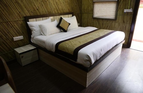 Durgapura Hotel | hotel bamboo castle