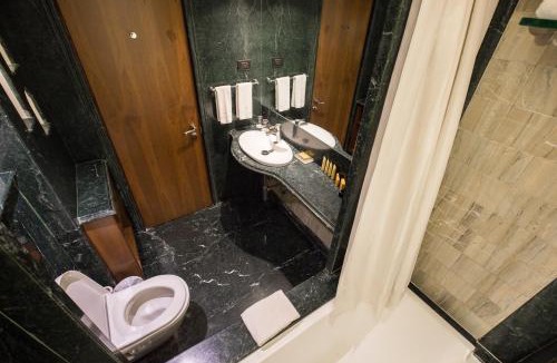 Juhu Hotel | Hotel Bawa Continental