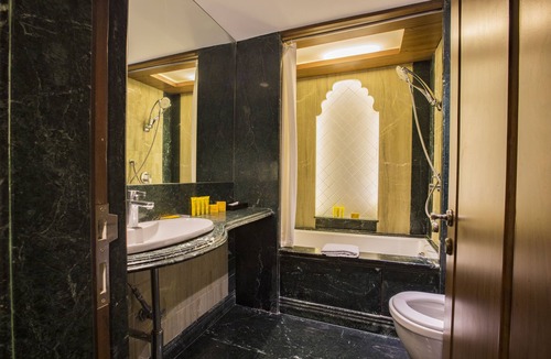 Juhu Hotel | Hotel Bawa Continental