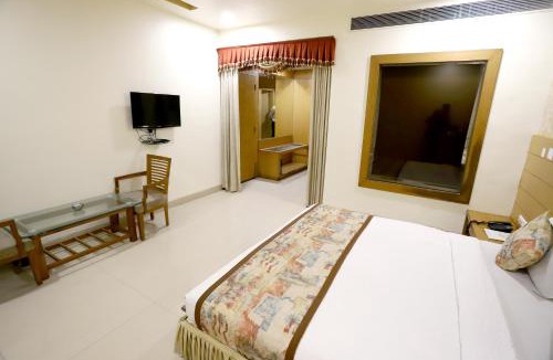 Maharana Pratap Nagar Hotel | HOTEL BLUE PEARL