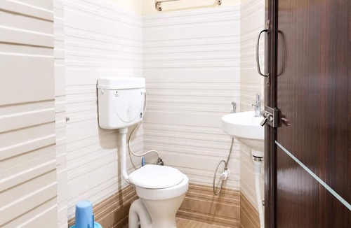 Patia Hotel | Hotel Caroline stay Bhubaneswar