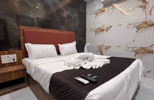 Virar Cabin | Hotel Chirag Next