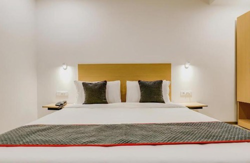 Indirapuram Hotel | Hotel Corporate Suites