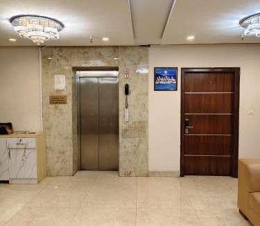Jayanagar Hotel | Hotel Cozzy Inn