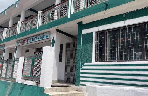 Badrinath House | Hotel Deepak