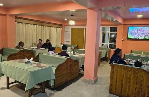 Pelling Hotel | Hotel Dewachen