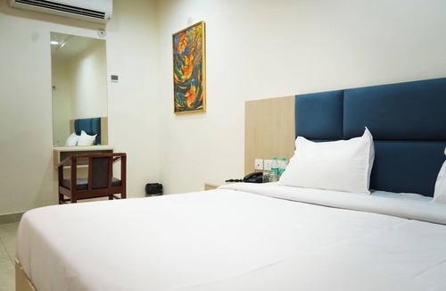 Sindhi Camp Hotel | HOTEL DIWAKAR NIWAS