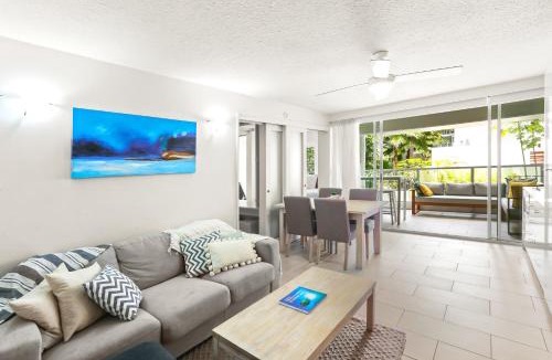 Palm Cove House | Hotel Drift 4202