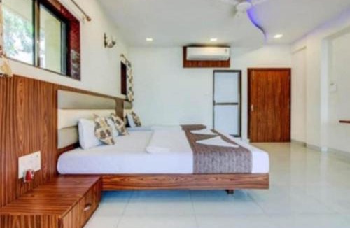 Jogeshwari West Hotel | Hotel Golden Palms