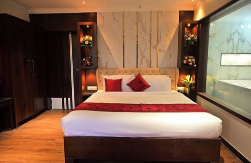 Vijayanagar Hotel | Hotel Golden Riviera