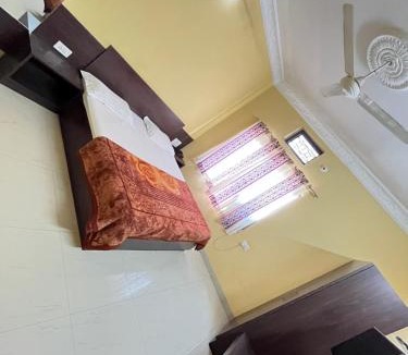 Nathdwara Hotel | Hotel Gopi Vallabh 966o9o1oo6 150mtr from shreenathji temple only By SK
