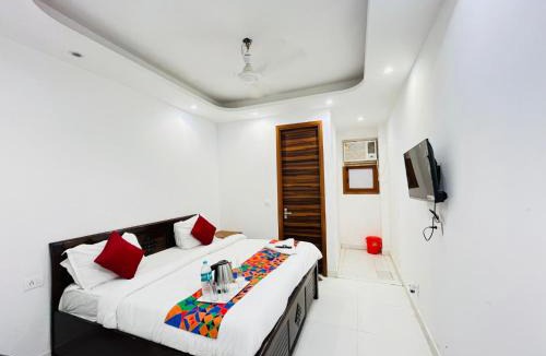Kalkaji Hotel | Hotel Grand - Near Lotus Temple