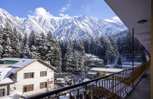 New Manali House | Hotel Himalayan View Vista Manali Near Mall Road Market