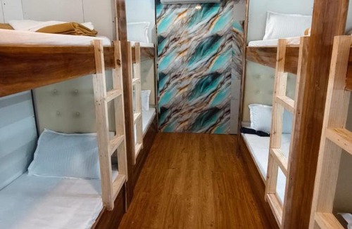 Kalina Hostel | Hotel Ifza Residency Near BKC