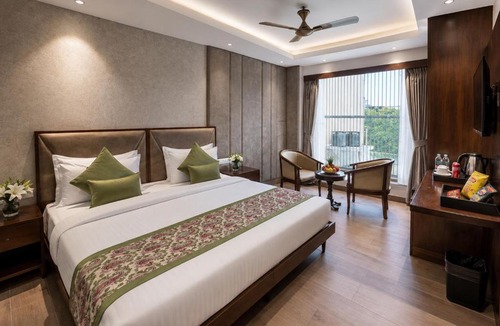 Anand Vihar Hotel | Hotel IP Royal By Qotel - Karkardooma & East Delhi