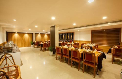 Kochi Hotel | Hotel Laals Inn Grand