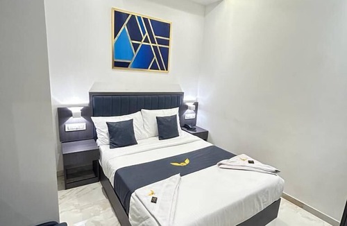 Goregaon East Hotel | Hotel MIG SUITES