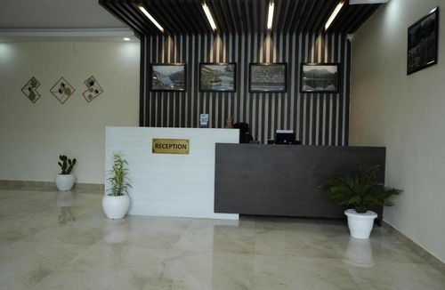 Haldwani Hotel | HoTEL MONARCH