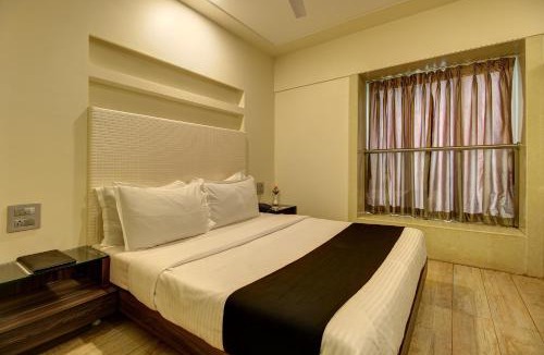 Juhu Hotel | Hotel Mumbai House Juhu, Santacruz West, Mumbai